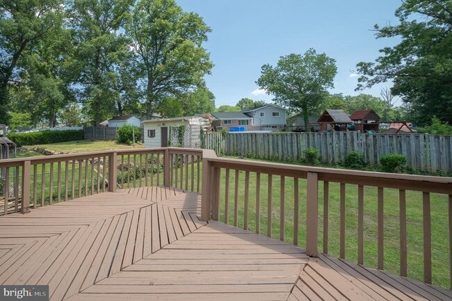 Building Photo - 6311 Barrs Ln