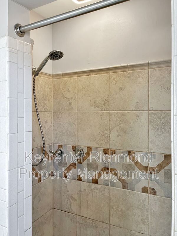 Building Photo - 7820 Conifer Rd