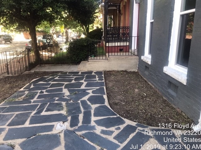 Building Photo - -- APPLICATION PENDING -- 5 BR / 4.5 BA Nice house near VCU! Available June 12th!