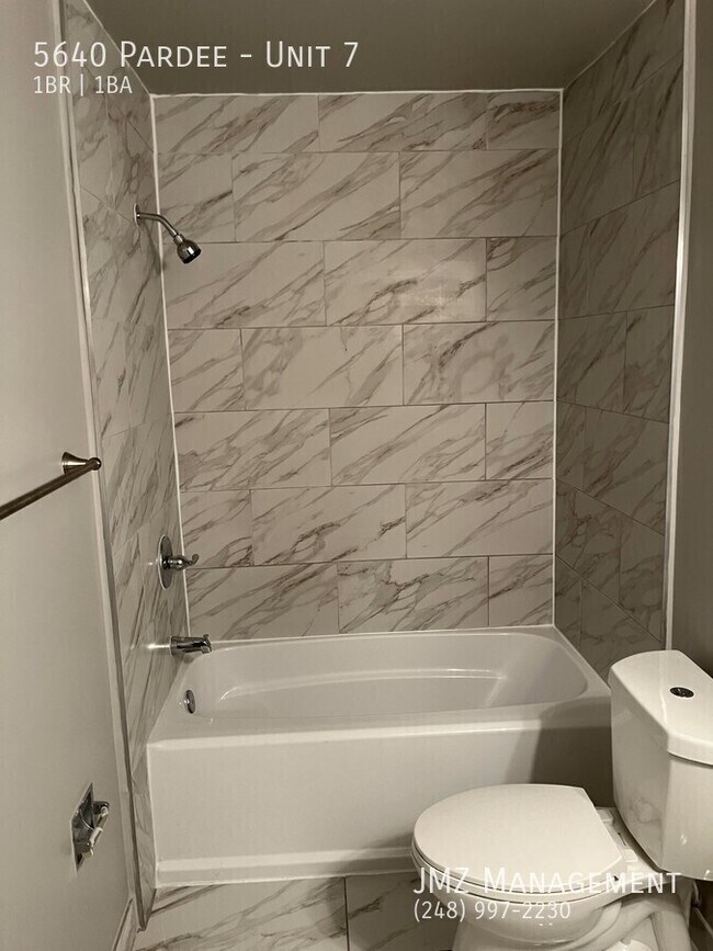 Building Photo - 5640 Pardee-Unit 7