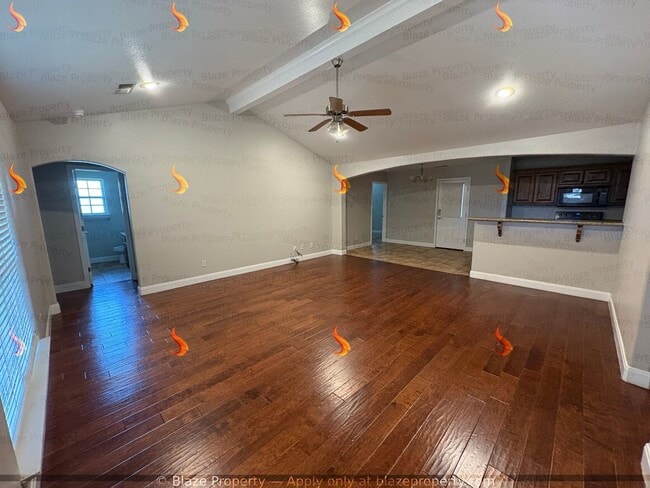 Building Photo - Charming Corner Lot Home in Desirable City View