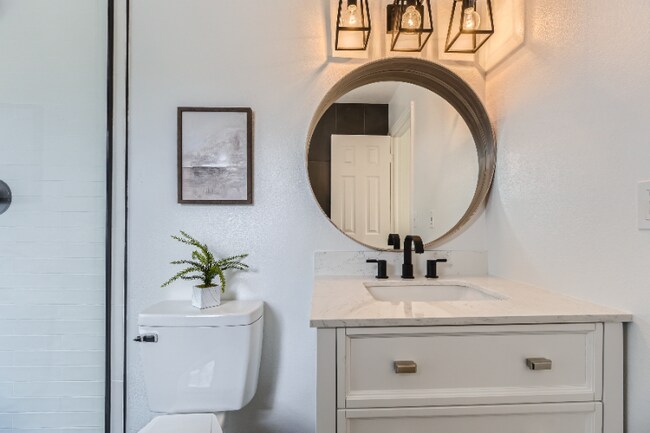 Building Photo - 11032 Brownstone Dr