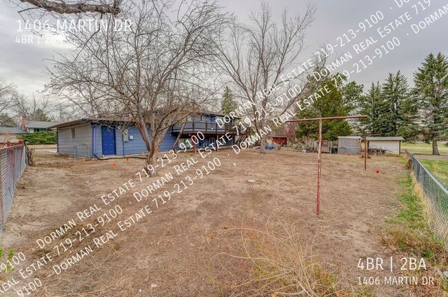 Building Photo - 1406 Martin Dr