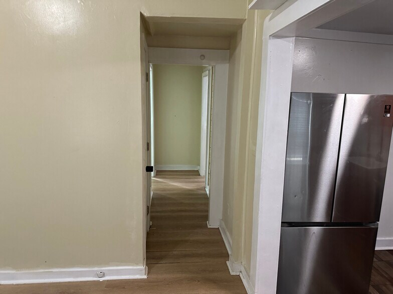 Building Photo - 24 Palmer St