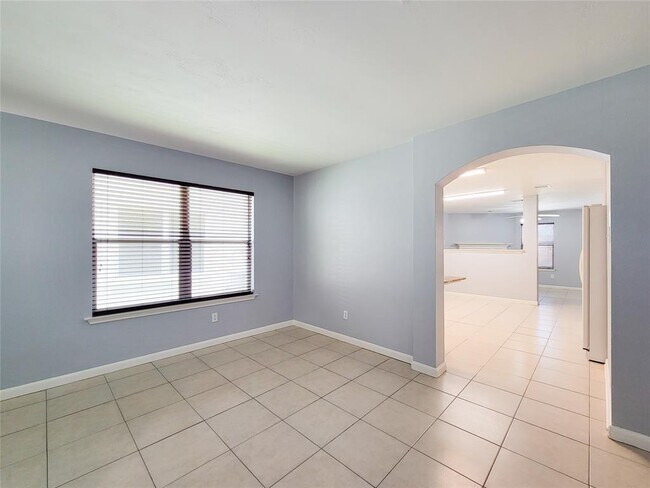 Building Photo - 19026 Yellow Thrush Dr