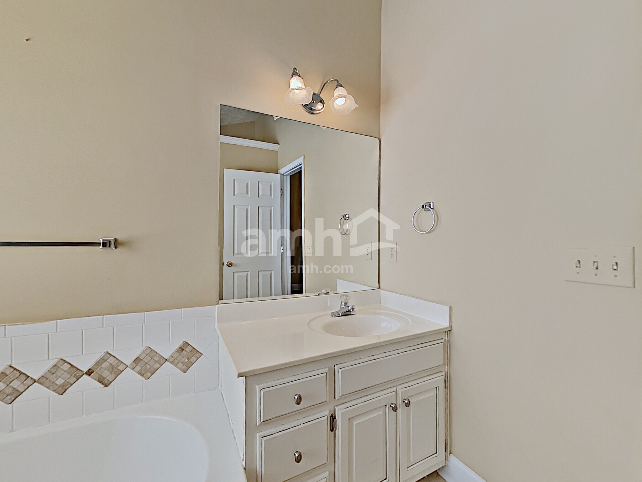 Building Photo - 1222 Joe Brogdon Ln