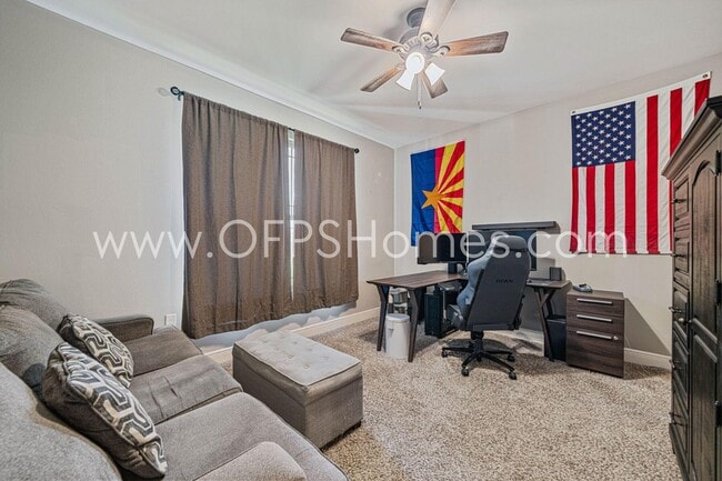 Building Photo - 801 Playground Rd