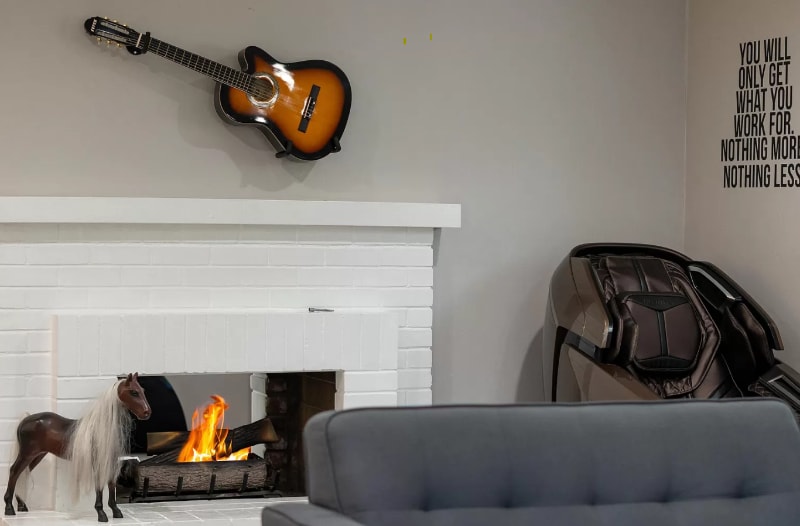 Building Photo - 19101 E Ryals Ln