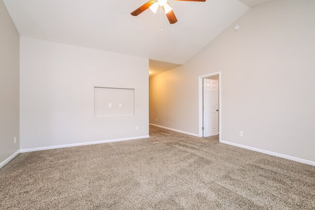 Building Photo - 2202 King Malcolm Ln