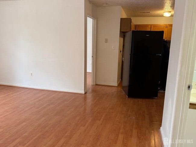 Building Photo - 5 Edinburgh Ct