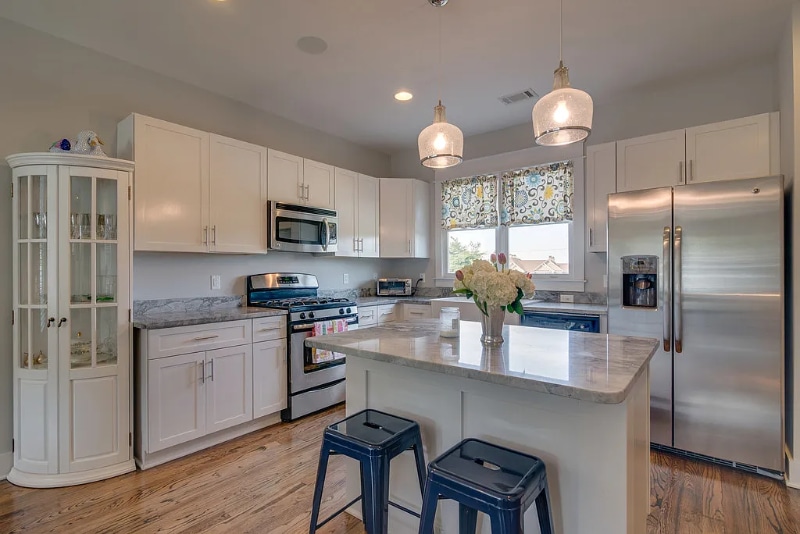 Building Photo - 619 Chesterfield Way