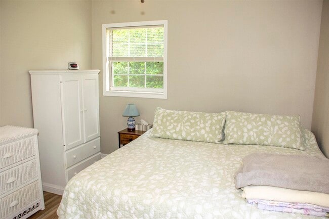Building Photo - 5357 Locklin Ave
