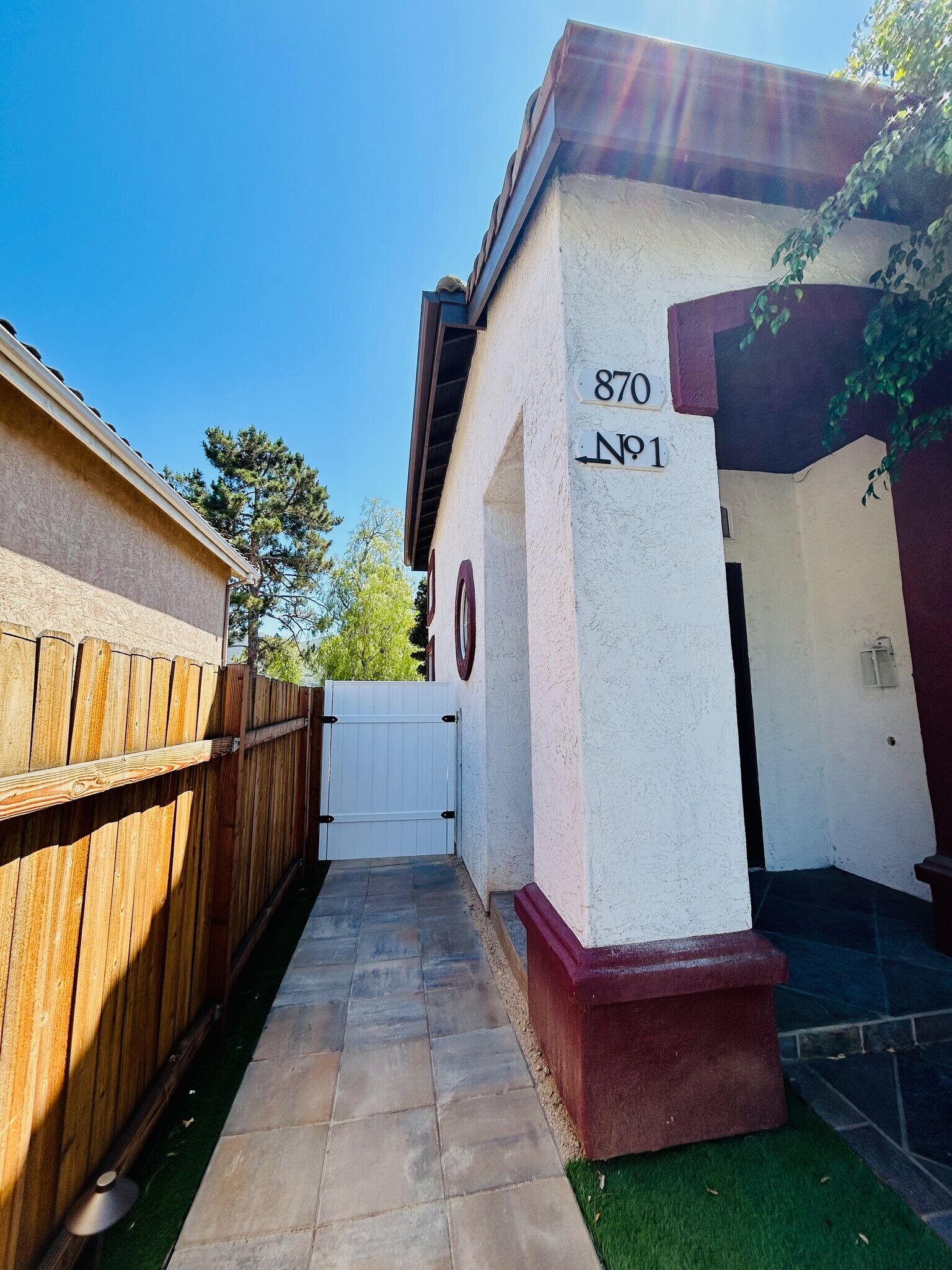 Building Photo - 870 Windridge Cir