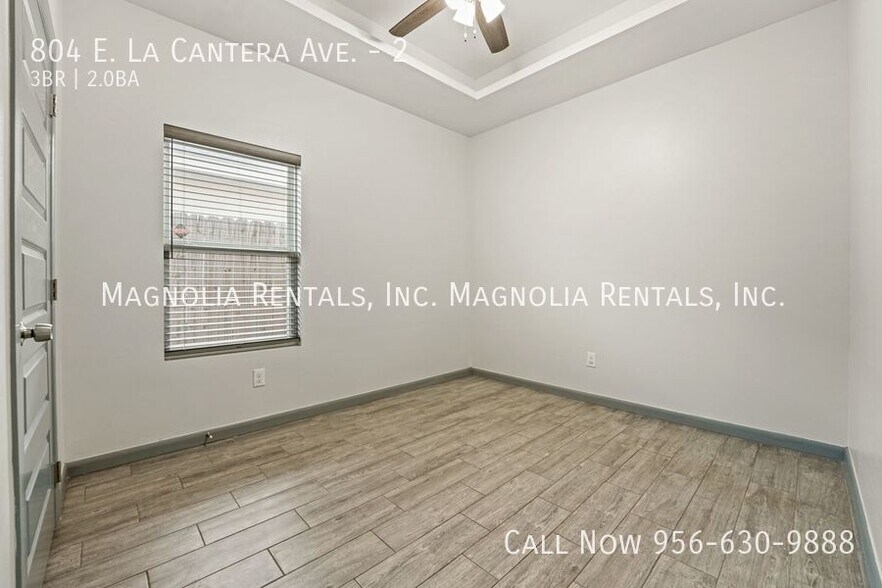 Building Photo - 804 E la Cantera Ave