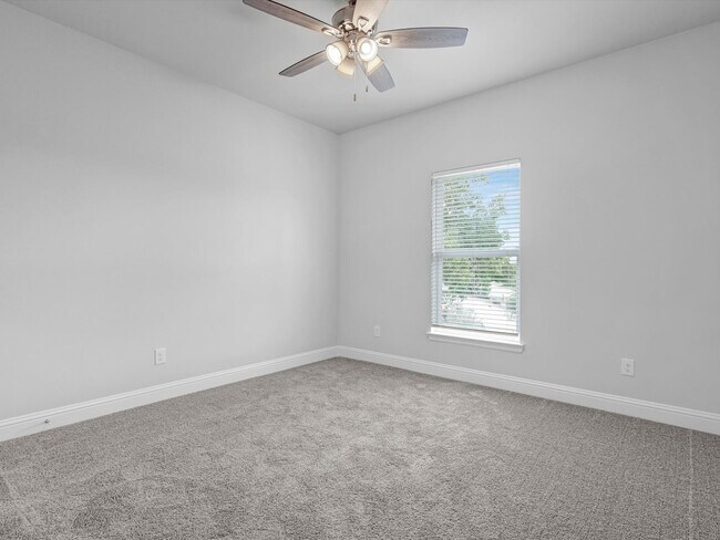 Building Photo - Brand New Luxury Townhouse in North Arlington