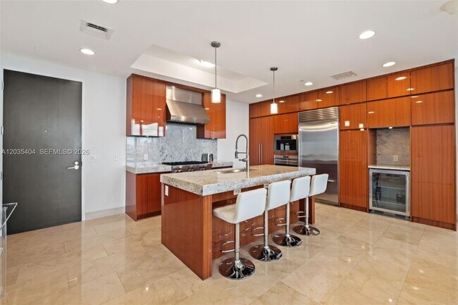 Building Photo - 9705 Collins Ave