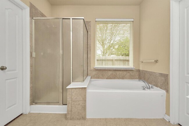 Building Photo - 6727 Oakman Ln