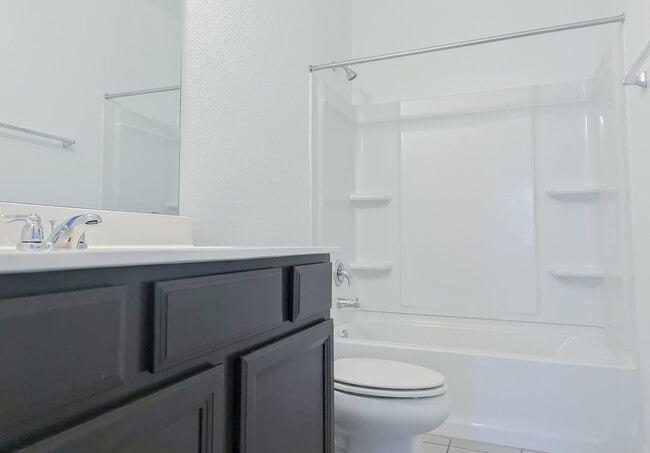 Building Photo - 6510 Routenburn St