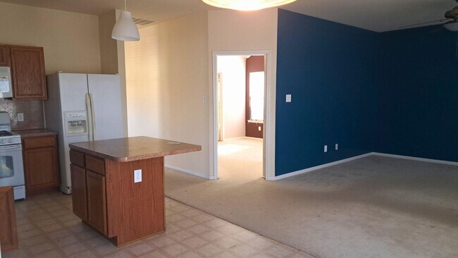 Building Photo - 21842 Grassy Hill Ln