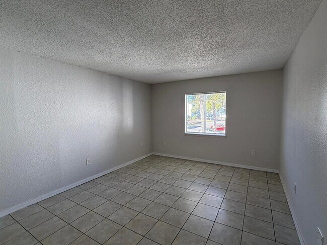 Building Photo - 4349 S Semoran Blvd