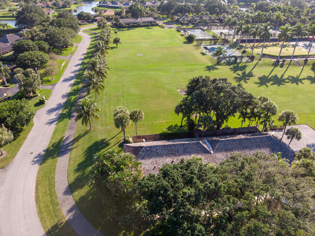 Building Photo - 11792 Wimbledon Cir