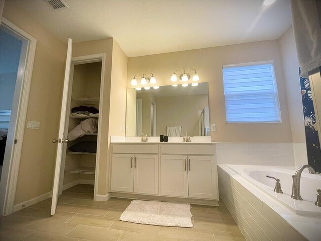 Building Photo - 160 Hilltop Bloom Lp
