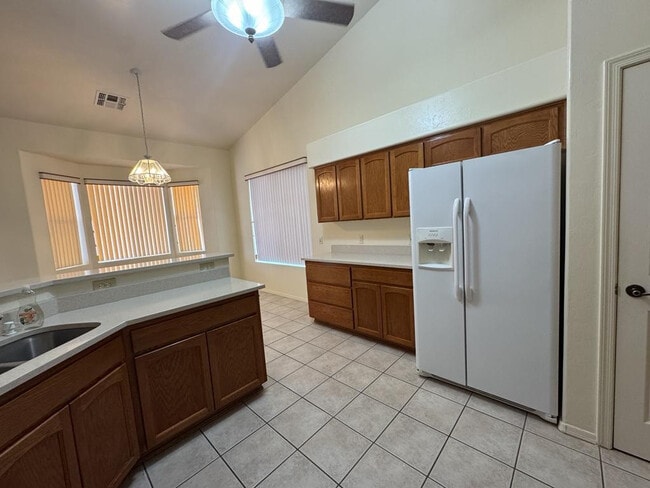 Building Photo - 3829 Camino del Vara