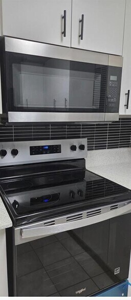 Building Photo - 3267 NW 102nd Ter