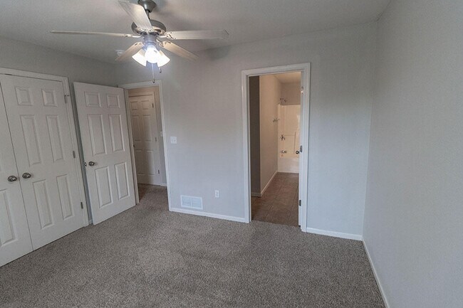 Building Photo - 4005 Snowy Owl Dr