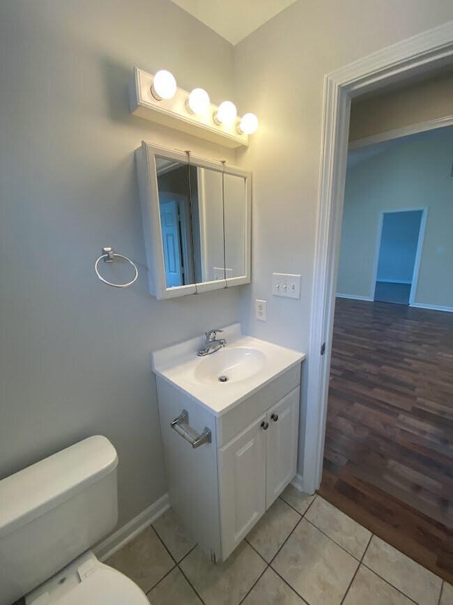 Building Photo - 181 Point Break Dr