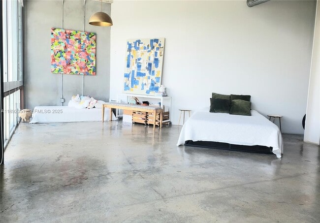 Building Photo - 8101 Biscayne Blvd