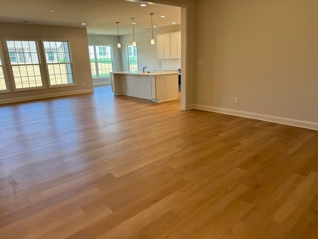 Building Photo - 3603 Waltham Dr