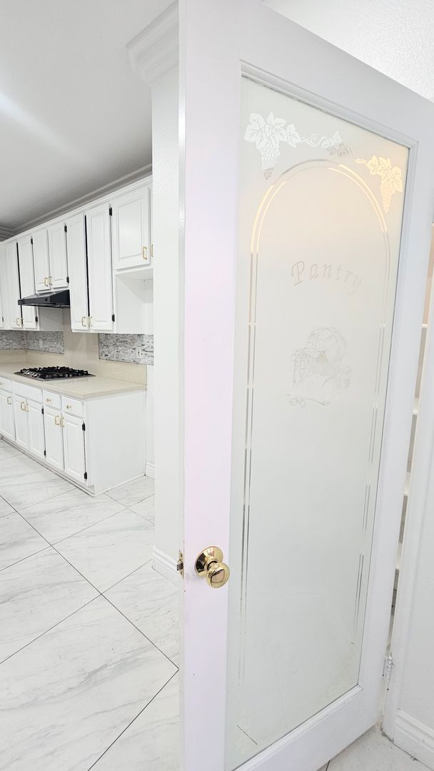 Building Photo - Pool House - Temeku Hills Community- Master Retreat and additional Master Bedroom