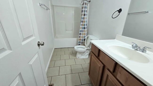 Building Photo - 1507 Cloverdale Ct