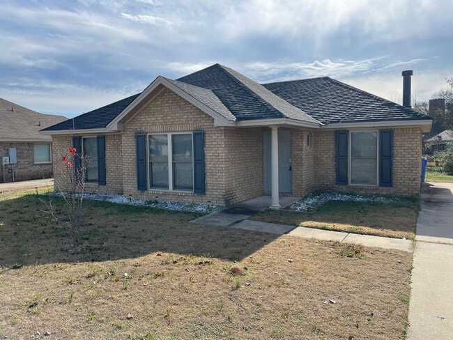 Building Photo - 506 Old Mill Way