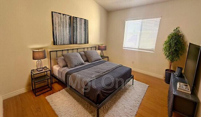 Building Photo - 13331 Barcelona Pl