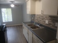 Building Photo - 27325 Camp Plenty Rd