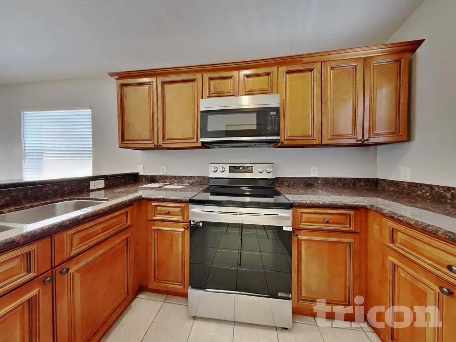 Building Photo - 3411 20th St W