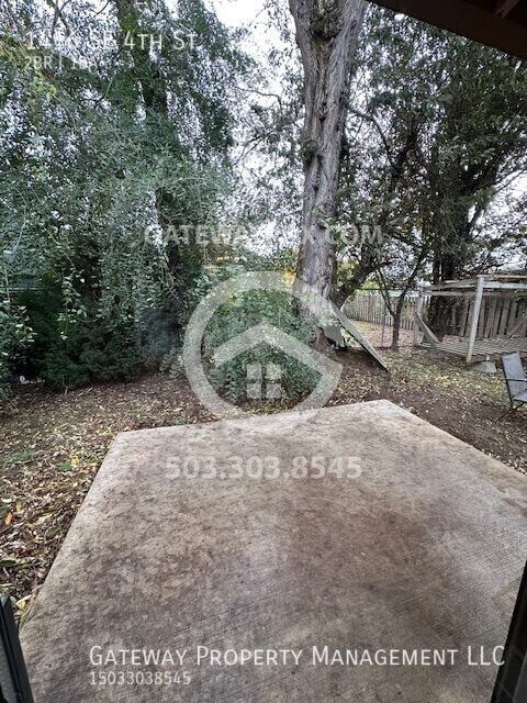 Building Photo - 1416 SE 4th St