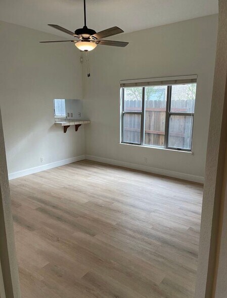 Building Photo - 4264 Chinquapin Way