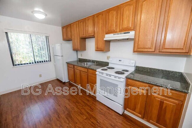 Building Photo - 460 San Marco St