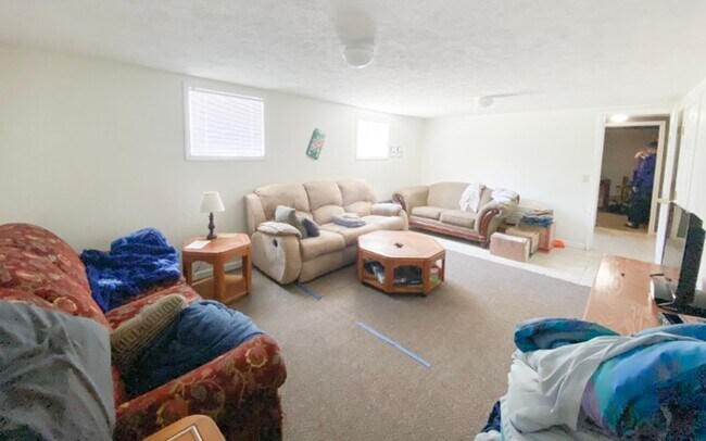 Building Photo - Italian Estates Property Management