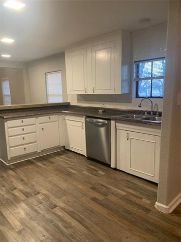 Building Photo - 706 N Park Ave