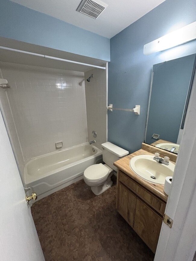 Building Photo - 4261 Pershing Pointe Pl