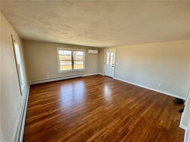 Building Photo - 5667 Dunning Ave