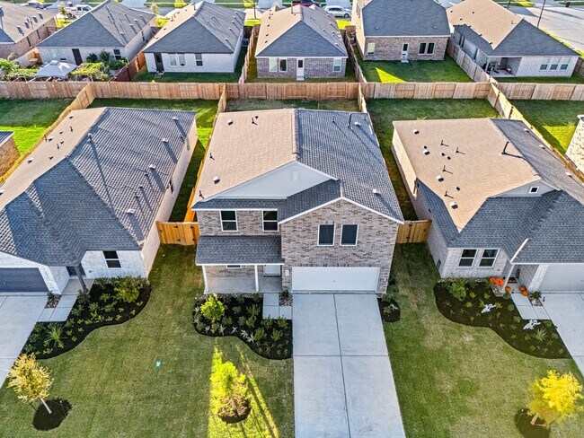 Building Photo - 16615 Rolling Hillside Wy