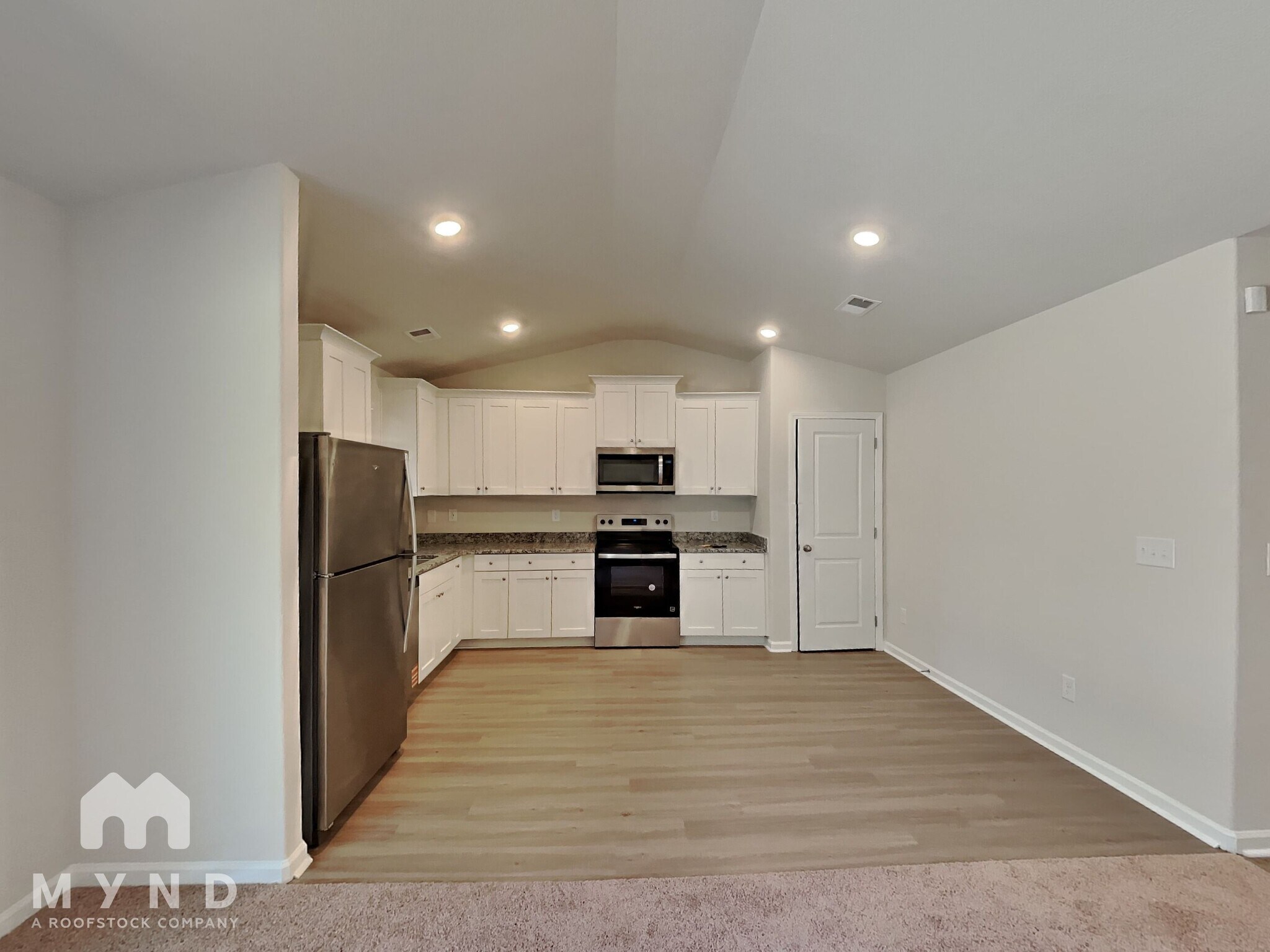 Building Photo - 126 Warwick Dr