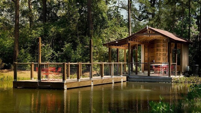 Building Photo - 13224 N Salmon River Cir