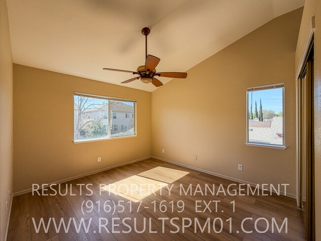 Building Photo - Make this Beautiful 4 Bedroom Your New Home