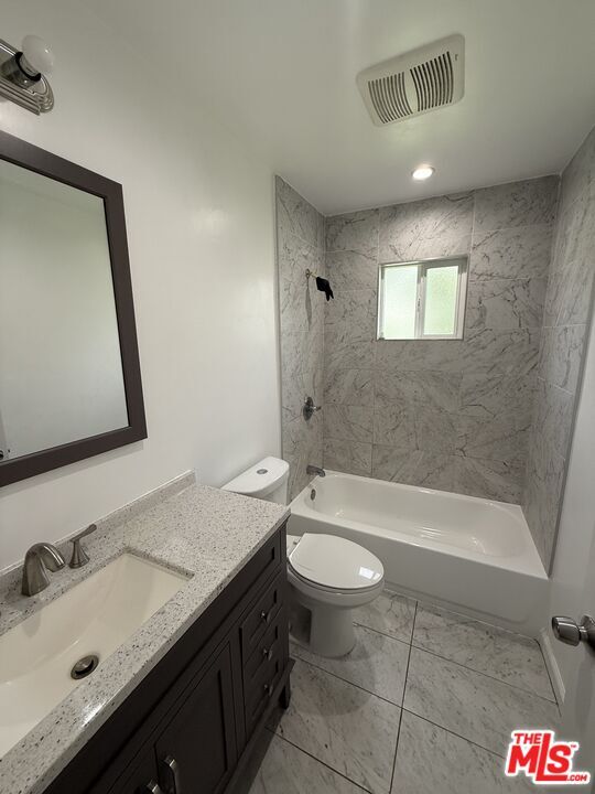 Building Photo - 7512 Jamieson Ave